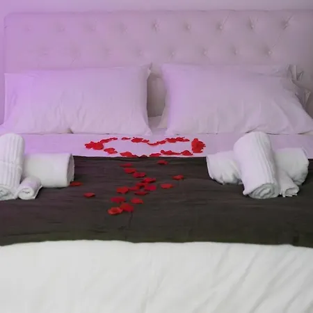 Apartment Noe Luxury & - *